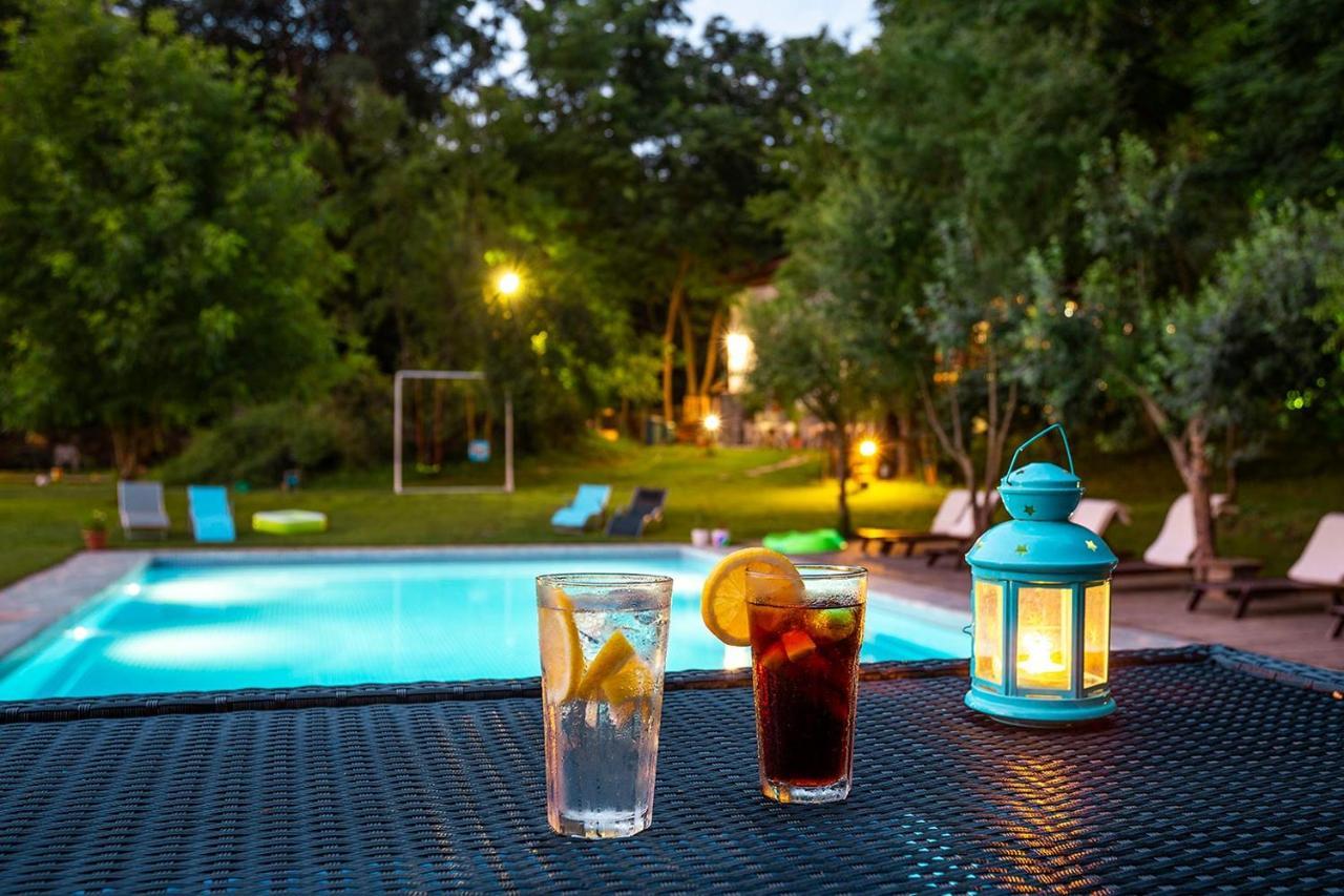 Garmen Hills Guest Houses ภายนอก รูปภาพ
