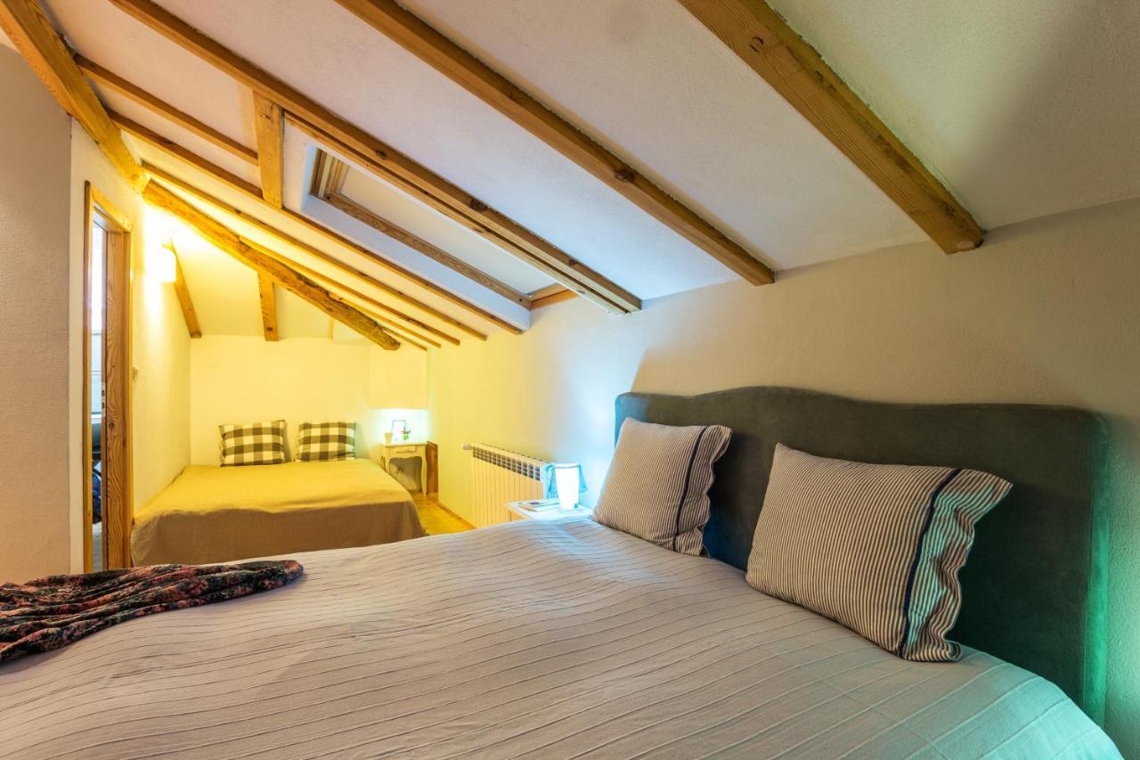 Garmen Hills Guest Houses ภายนอก รูปภาพ