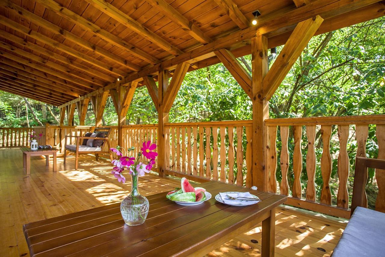 Garmen Hills Guest Houses ภายนอก รูปภาพ