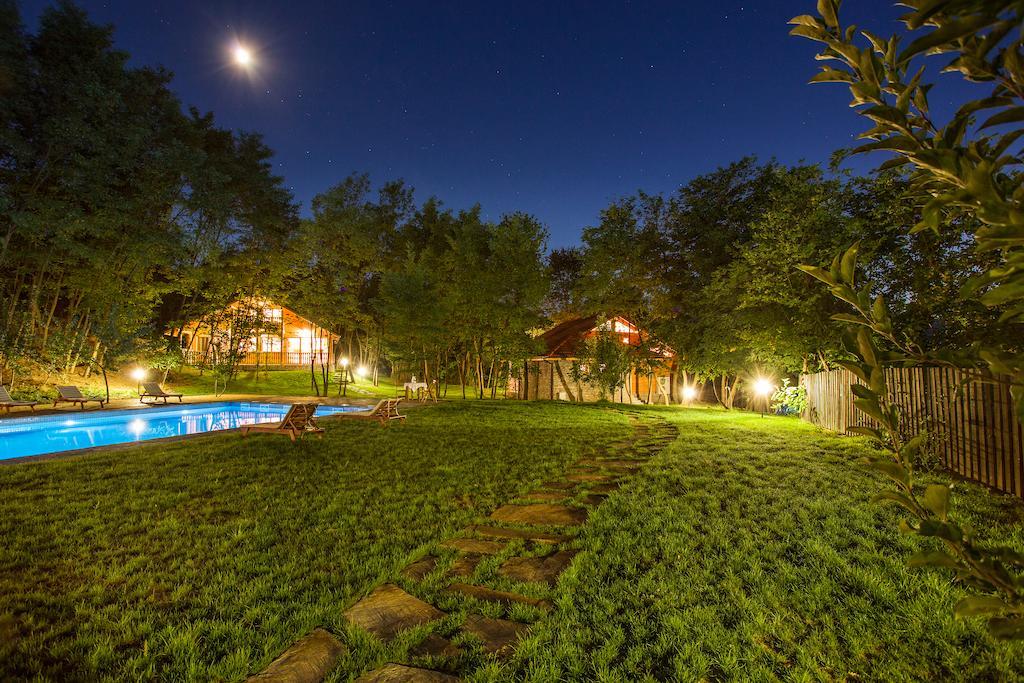 Garmen Hills Guest Houses ภายนอก รูปภาพ