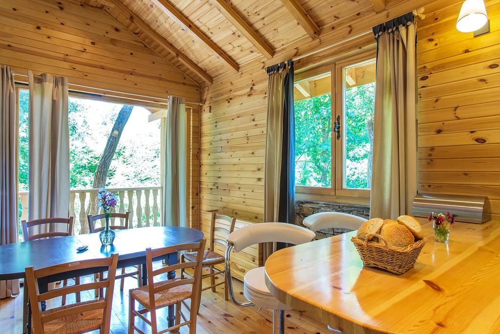 Garmen Hills Guest Houses ภายนอก รูปภาพ
